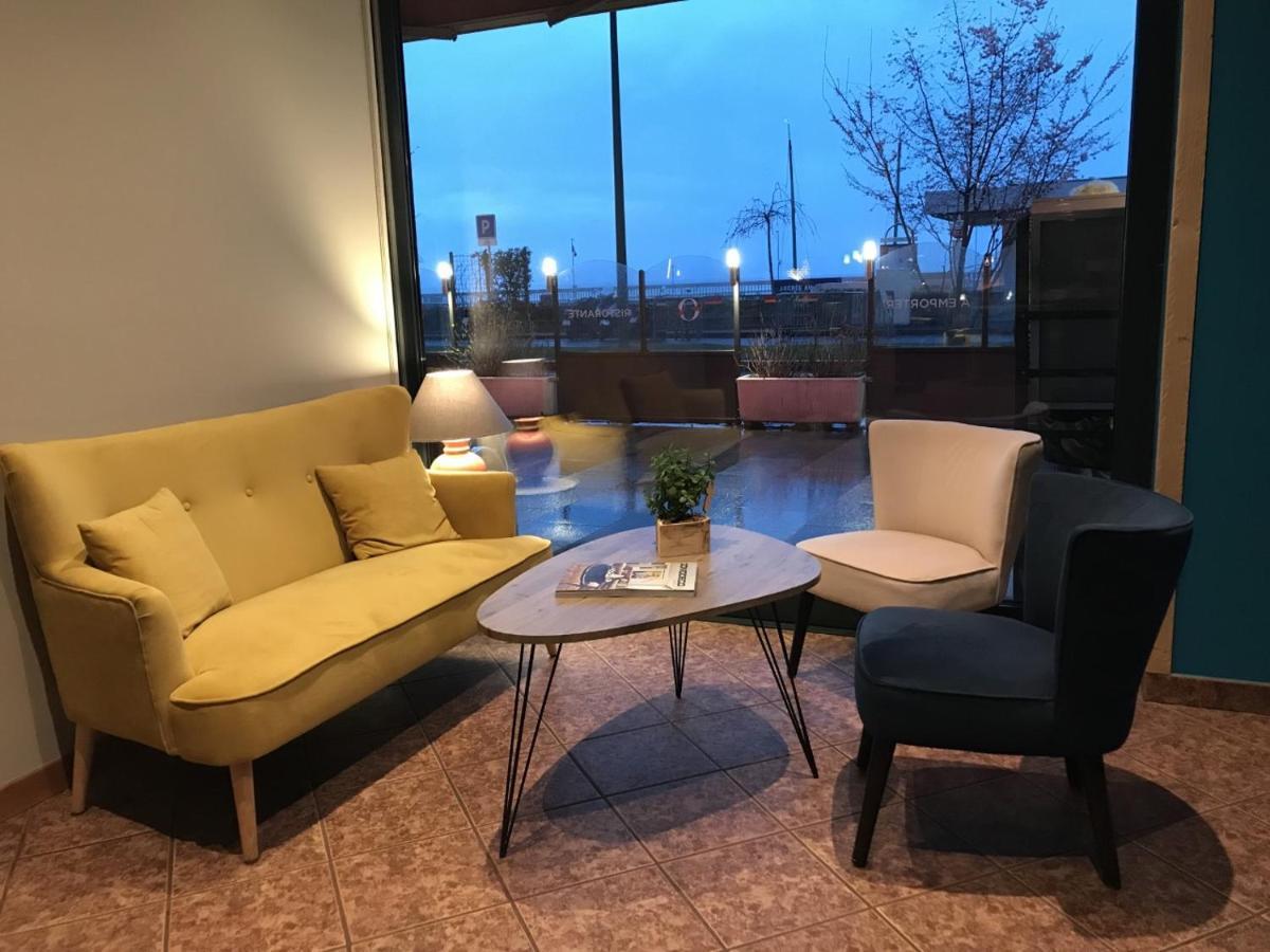 The Originals Boutique, Hotel Alize, Evian-Les-Bains Bagian luar foto